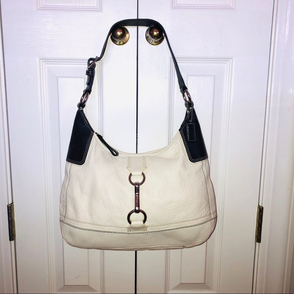 🌻Coach Vintage Hampton Hobo Bag Worn Once🌻